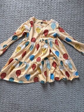 Tea Collection Cream Tiered Dress with Red, Blue & Yellow Hot Air Balloons